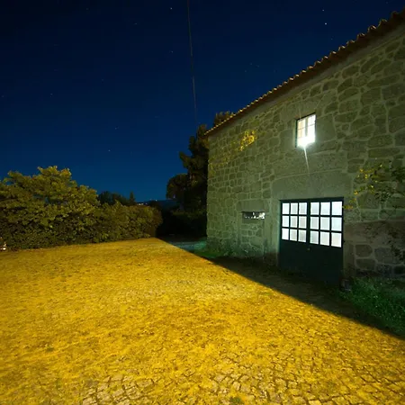 Rustic Terrace2 Bedrooms Hébergement de vacances Mesquitela