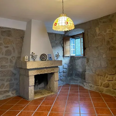 Rustic Terrace2 Bedrooms Mesquitela