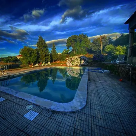 Rustic Terrace2 Bedrooms * Mesquitela