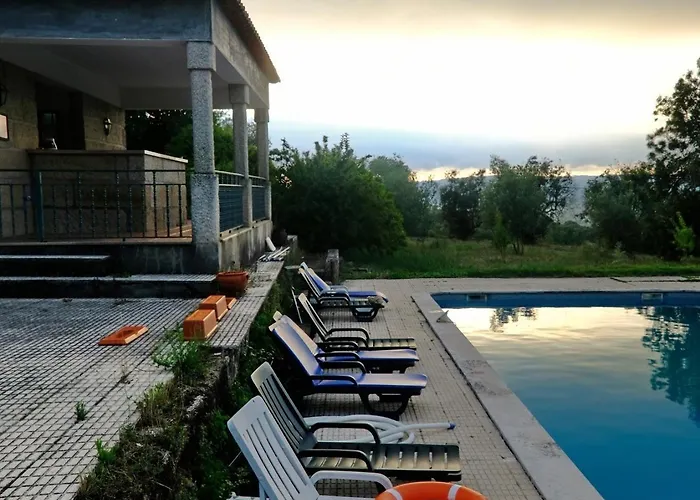 Rustic Terrace2 Bedrooms Hébergement de vacances